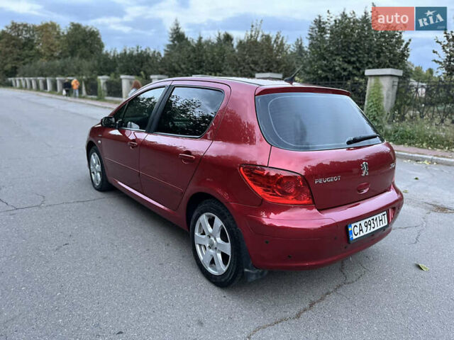 Красный Пежо 307, объемом двигателя 1.6 л и пробегом 200 тыс. км за 4200 $, фото 5 на Automoto.ua