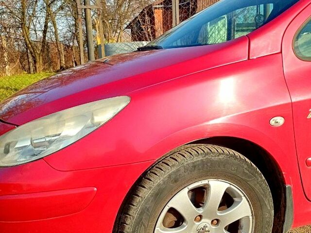 Червоний Пежо 307, об'ємом двигуна 1.6 л та пробігом 105 тис. км за 5000 $, фото 7 на Automoto.ua