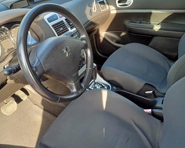 Червоний Пежо 307, об'ємом двигуна 1.59 л та пробігом 105 тис. км за 5000 $, фото 14 на Automoto.ua