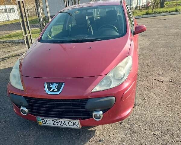 Червоний Пежо 307, об'ємом двигуна 1.59 л та пробігом 105 тис. км за 5000 $, фото 5 на Automoto.ua