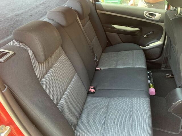 Красный Пежо 307, объемом двигателя 2 л и пробегом 206 тыс. км за 4400 $, фото 7 на Automoto.ua