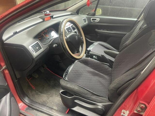 Пежо 307 2007 в Ромнах на Automoto.ua Красный Пежо 307, объемом двигателя 2 л и пробегом 211 тыс. км за 3200 $, фото 7 на Automoto.ua