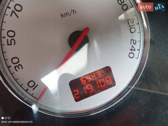 Червоний Пежо 307, об'ємом двигуна 2 л та пробігом 219 тис. км за 4096 $, фото 6 на Automoto.ua