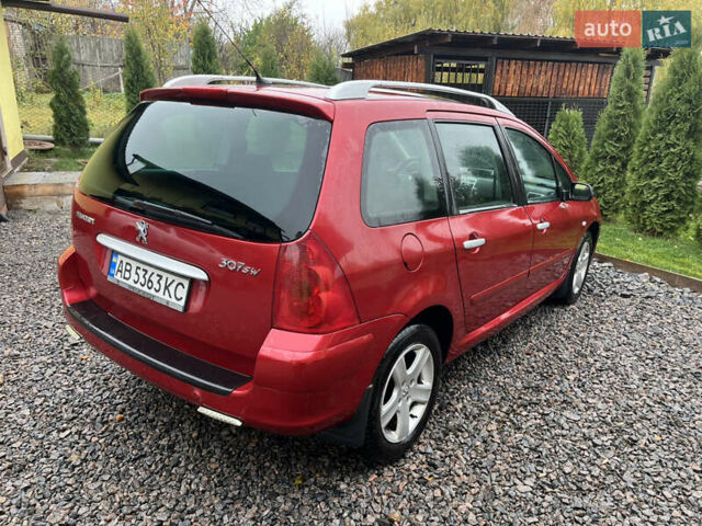 Червоний Пежо 307, об'ємом двигуна 2 л та пробігом 320 тис. км за 2100 $, фото 3 на Automoto.ua