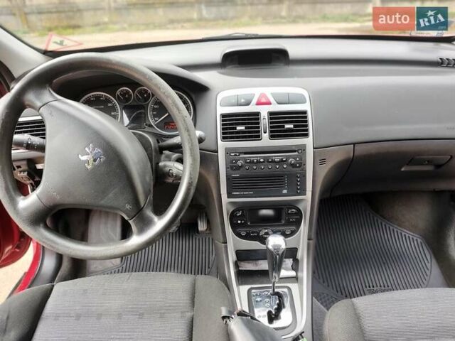 Червоний Пежо 307, об'ємом двигуна 2 л та пробігом 280 тис. км за 2200 $, фото 28 на Automoto.ua