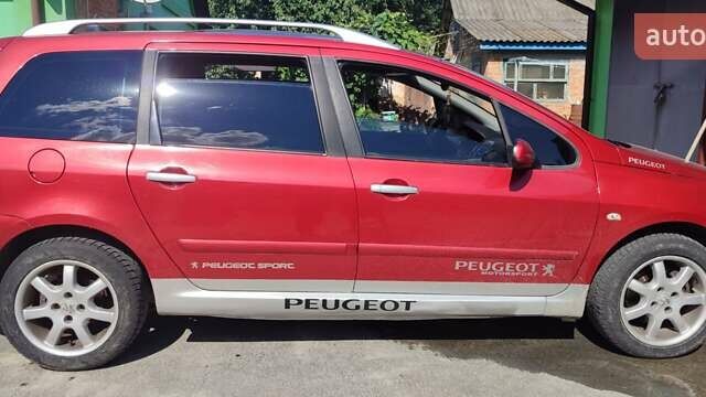 Красный Пежо 307, объемом двигателя 1.6 л и пробегом 286 тыс. км за 3600 $, фото 4 на Automoto.ua