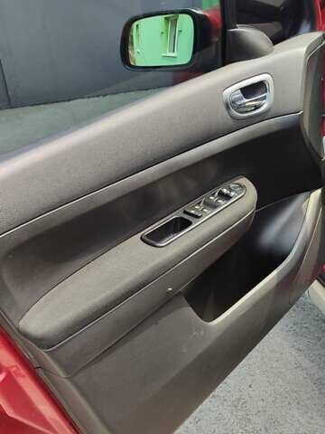 Красный Пежо 307, объемом двигателя 1.6 л и пробегом 286 тыс. км за 3600 $, фото 1 на Automoto.ua