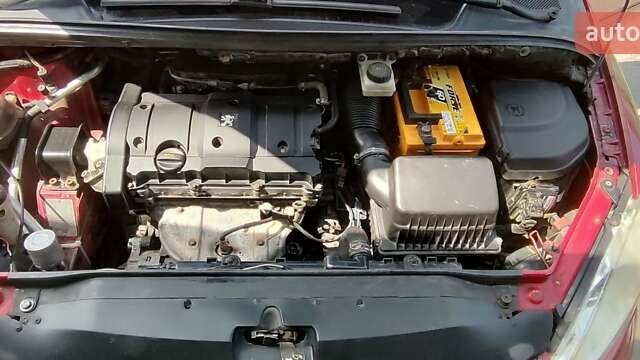 Красный Пежо 307, объемом двигателя 1.6 л и пробегом 286 тыс. км за 3600 $, фото 14 на Automoto.ua