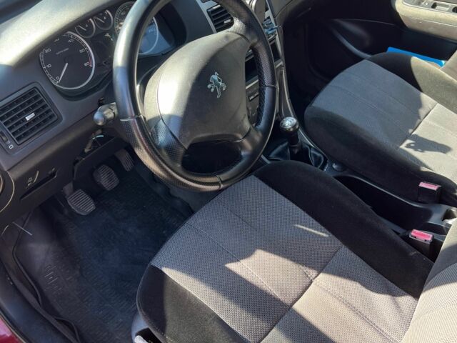 Червоний Пежо 307, об'ємом двигуна 2 л та пробігом 379 тис. км за 4000 $, фото 1 на Automoto.ua