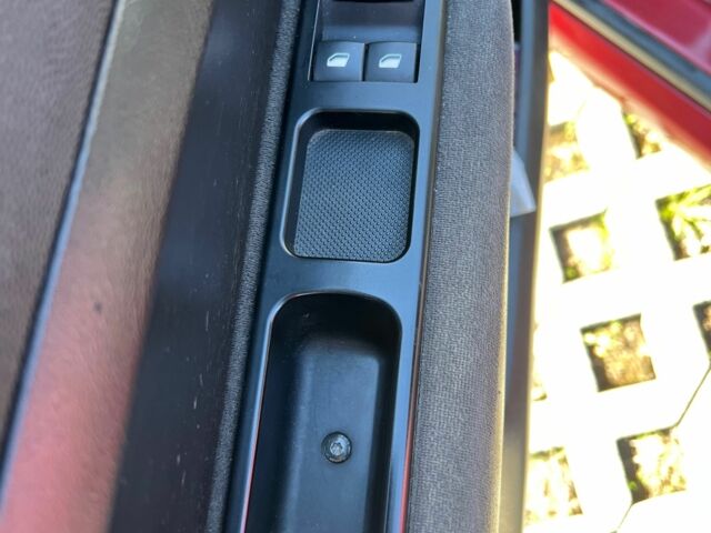 Червоний Пежо 307, об'ємом двигуна 2 л та пробігом 379 тис. км за 4000 $, фото 3 на Automoto.ua