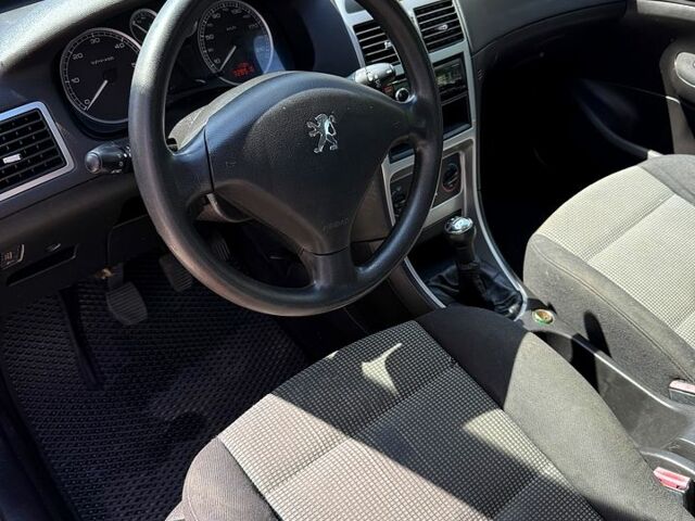 Червоний Пежо 307, об'ємом двигуна 1.6 л та пробігом 328 тис. км за 3150 $, фото 6 на Automoto.ua