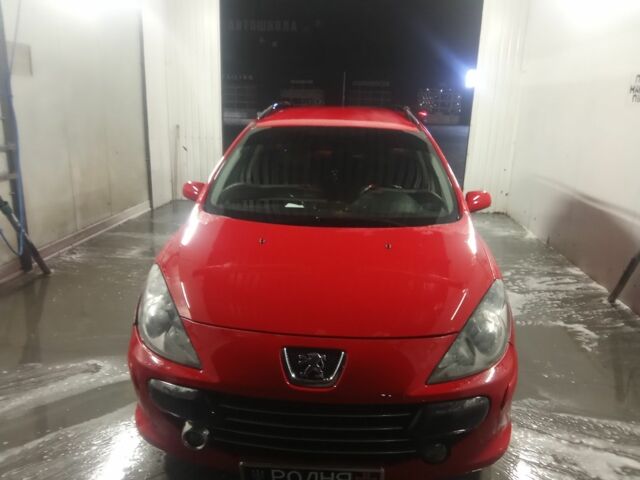 Красный Пежо 307, объемом двигателя 0 л и пробегом 411 тыс. км за 3200 $, фото 1 на Automoto.ua