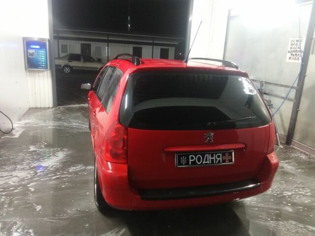 Красный Пежо 307, объемом двигателя 0 л и пробегом 411 тыс. км за 3200 $, фото 4 на Automoto.ua