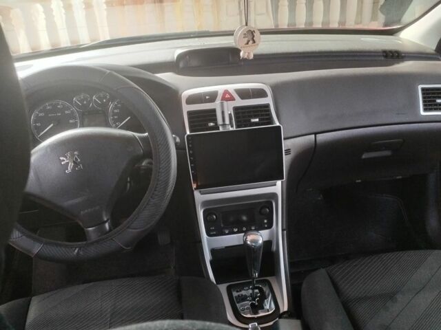 Червоний Пежо 307, об'ємом двигуна 2 л та пробігом 269 тис. км за 4700 $, фото 3 на Automoto.ua