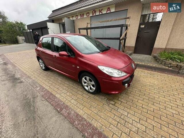 Красный Пежо 307, объемом двигателя 2 л и пробегом 269 тыс. км за 4700 $, фото 7 на Automoto.ua