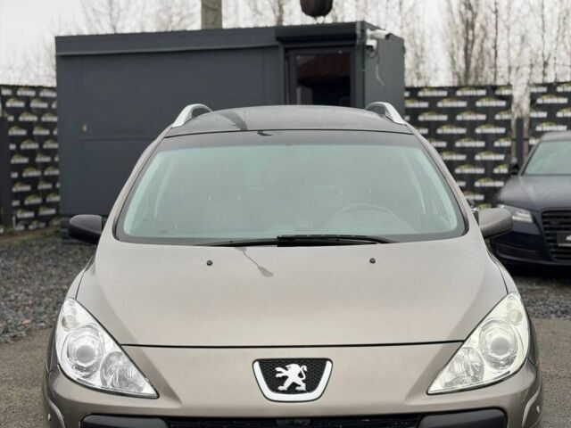 Червоний Пежо 307, об'ємом двигуна 0 л та пробігом 202 тис. км за 3950 $, фото 2 на Automoto.ua