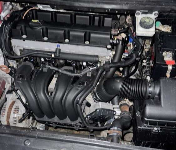 Червоний Пежо 307, об'ємом двигуна 2 л та пробігом 127 тис. км за 4200 $, фото 6 на Automoto.ua