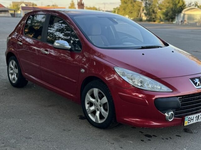Червоний Пежо 307, об'ємом двигуна 2 л та пробігом 127 тис. км за 4200 $, фото 1 на Automoto.ua