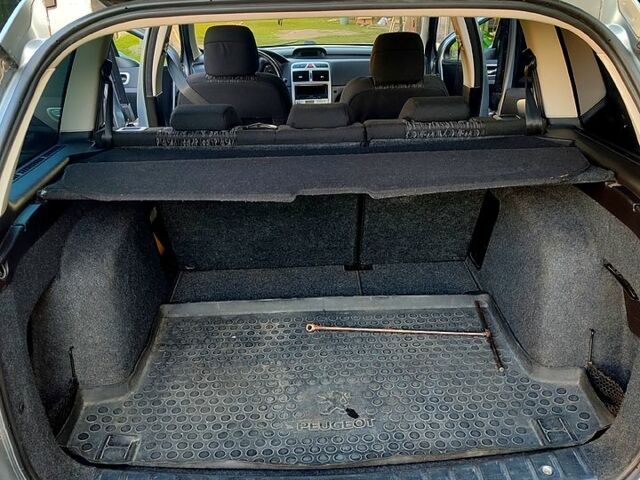 Пежо 307, об'ємом двигуна 1.6 л та пробігом 195 тис. км за 3000 $, фото 1 на Automoto.ua