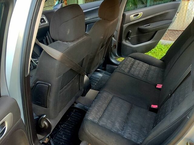 Пежо 307, об'ємом двигуна 1.6 л та пробігом 195 тис. км за 3000 $, фото 2 на Automoto.ua