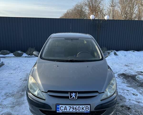 Пежо 307, объемом двигателя 1.6 л и пробегом 260 тыс. км за 3100 $, фото 1 на Automoto.ua