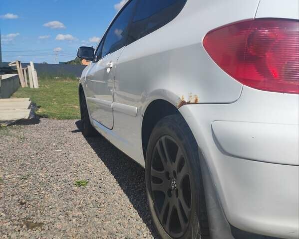 Пежо 307, объемом двигателя 2 л и пробегом 355 тыс. км за 2018 $, фото 5 на Automoto.ua
