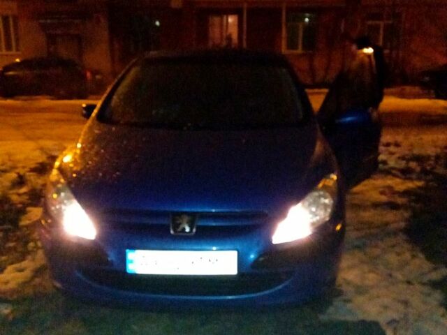 Пежо 307, об'ємом двигуна 1.4 л та пробігом 245 тис. км за 3000 $, фото 5 на Automoto.ua