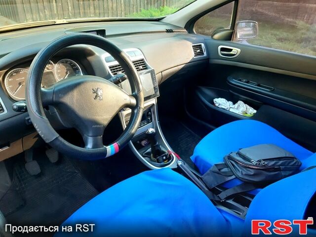 Пежо 307, объемом двигателя 2 л и пробегом 278 тыс. км за 3800 $, фото 2 на Automoto.ua