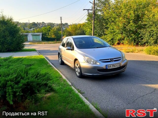 Пежо 307, объемом двигателя 2 л и пробегом 278 тыс. км за 3800 $, фото 3 на Automoto.ua