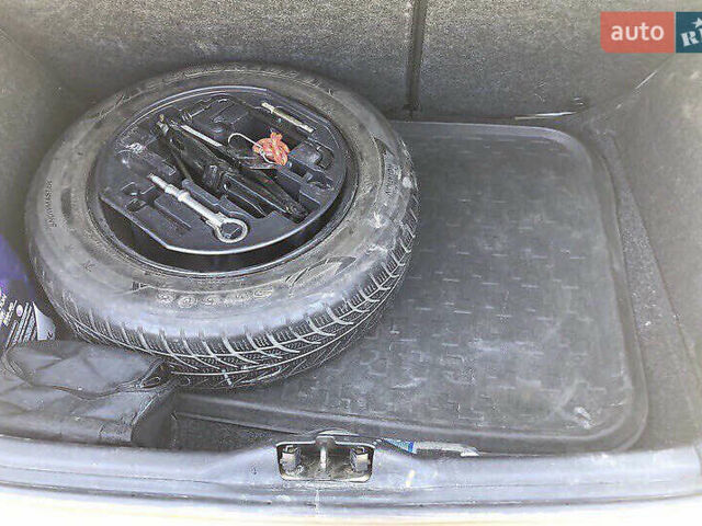 Пежо 307 2006 в Запорожье на Automoto.ua Пежо 307, объемом двигателя 1.4 л и пробегом 135 тыс. км за 4850 $, фото 10 на Automoto.ua