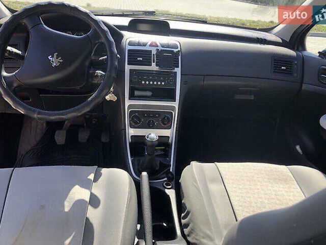 Пежо 307 2006 в Запорожье на Automoto.ua Пежо 307, объемом двигателя 1.4 л и пробегом 135 тыс. км за 4850 $, фото 3 на Automoto.ua