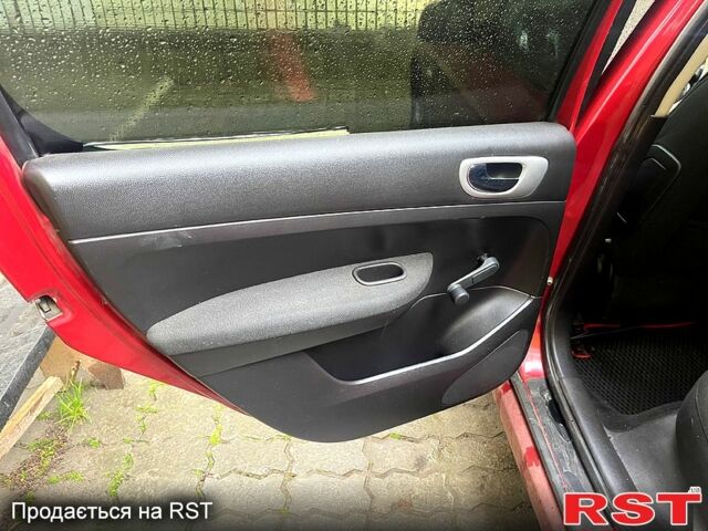 Пежо 307 2007 в Ромнах на Automoto.ua Пежо 307, объемом двигателя 2 л и пробегом 211 тыс. км за 3200 $, фото 6 на Automoto.ua