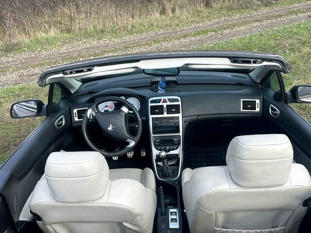 Пежо 307, объемом двигателя 20 л и пробегом 300 тыс. км за 4000 $, фото 6 на Automoto.ua