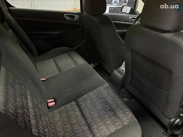 Пежо 307, объемом двигателя 1.6 л и пробегом 266 тыс. км за 3190 $, фото 24 на Automoto.ua
