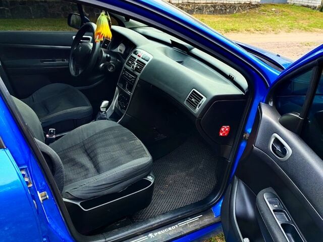 Пежо 307, объемом двигателя 1.6 л и пробегом 350 тыс. км за 4000 $, фото 5 на Automoto.ua