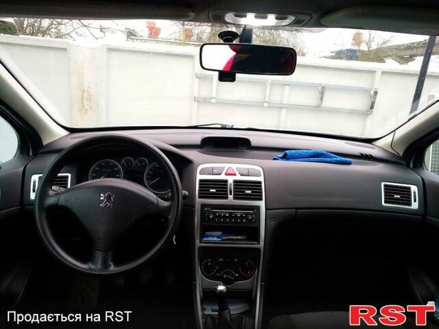 Пежо 307, объемом двигателя 1.6 л и пробегом 310 тыс. км за 2999 $, фото 4 на Automoto.ua
