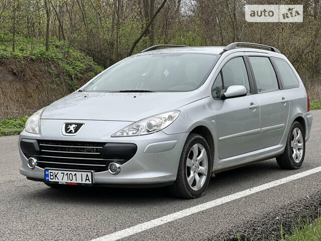 Пежо 307, объемом двигателя 2 л и пробегом 233 тыс. км за 5699 $, фото 7 на Automoto.ua