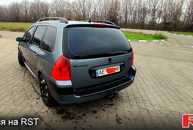 Пежо 307, объемом двигателя 1.6 л и пробегом 337 тыс. км за 4100 $, фото 2 на Automoto.ua