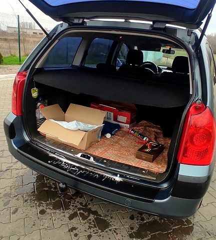 Пежо 307, объемом двигателя 1.6 л и пробегом 337 тыс. км за 4100 $, фото 6 на Automoto.ua