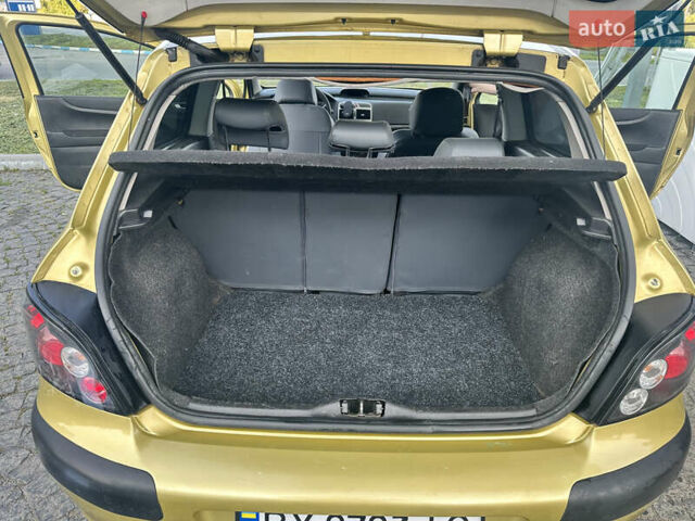 Жовтий Пежо 307, об'ємом двигуна 1.59 л та пробігом 292 тис. км за 2800 $, фото 11 на Automoto.ua