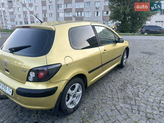 Жовтий Пежо 307, об'ємом двигуна 1.59 л та пробігом 292 тис. км за 2800 $, фото 4 на Automoto.ua