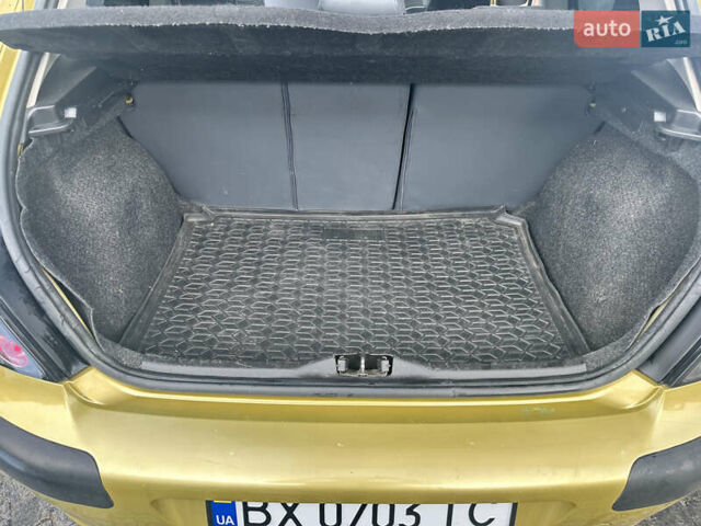 Жовтий Пежо 307, об'ємом двигуна 1.59 л та пробігом 292 тис. км за 2800 $, фото 14 на Automoto.ua