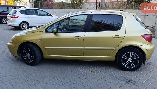 Желтый Пежо 307, объемом двигателя 1.6 л и пробегом 260 тыс. км за 3500 $, фото 6 на Automoto.ua
