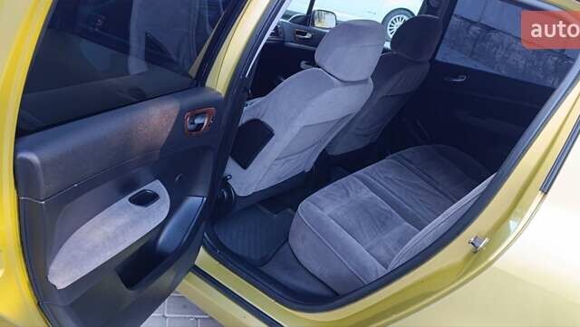 Желтый Пежо 307, объемом двигателя 1.6 л и пробегом 260 тыс. км за 3500 $, фото 8 на Automoto.ua