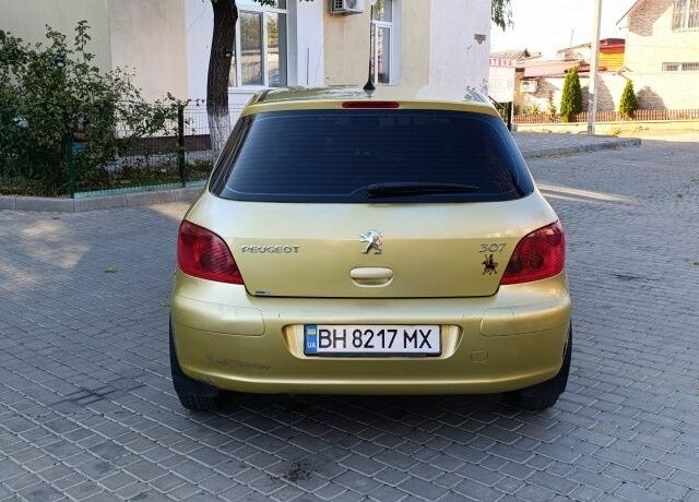 Жовтий Пежо 307, об'ємом двигуна 1.6 л та пробігом 260 тис. км за 3700 $, фото 5 на Automoto.ua