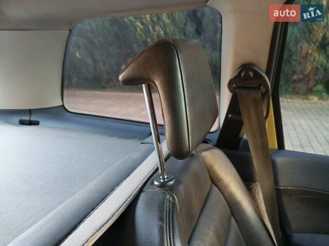 Жовтий Пежо 307, об'ємом двигуна 1.97 л та пробігом 382 тис. км за 2900 $, фото 14 на Automoto.ua