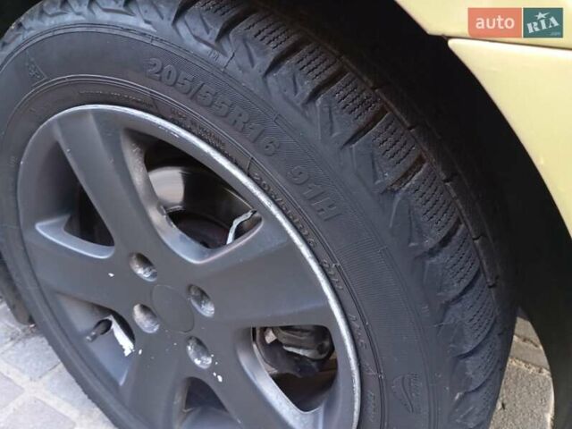 Жовтий Пежо 307, об'ємом двигуна 1.97 л та пробігом 382 тис. км за 2900 $, фото 19 на Automoto.ua