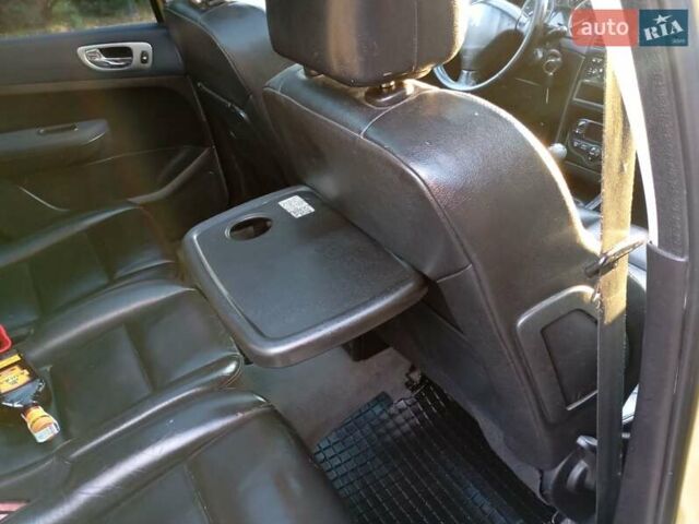 Жовтий Пежо 307, об'ємом двигуна 1.97 л та пробігом 382 тис. км за 2900 $, фото 17 на Automoto.ua