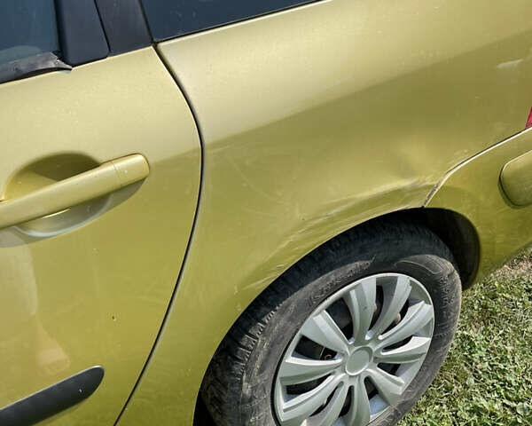 Жовтий Пежо 307, об'ємом двигуна 2 л та пробігом 210 тис. км за 3000 $, фото 6 на Automoto.ua