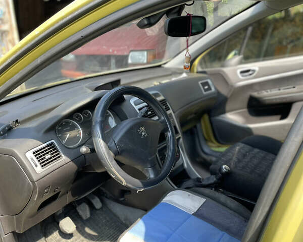 Жовтий Пежо 307, об'ємом двигуна 2 л та пробігом 210 тис. км за 3000 $, фото 7 на Automoto.ua